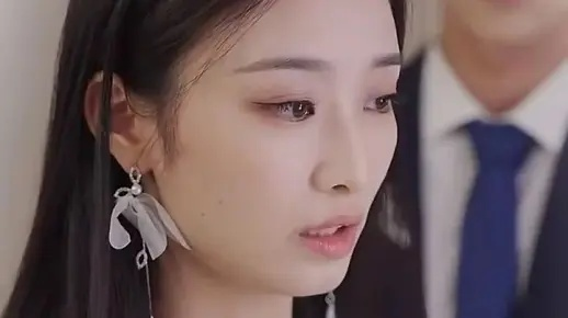 被偷听心声后，总裁老婆跪求不离婚（60集）张和發&张思琦